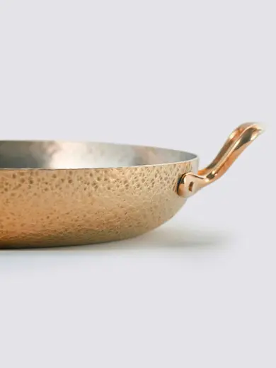 Gibco Сковорода 19х3,5 см с двумя ручками "Брасс Эхо", латунная с лужением внутри, с тиснением