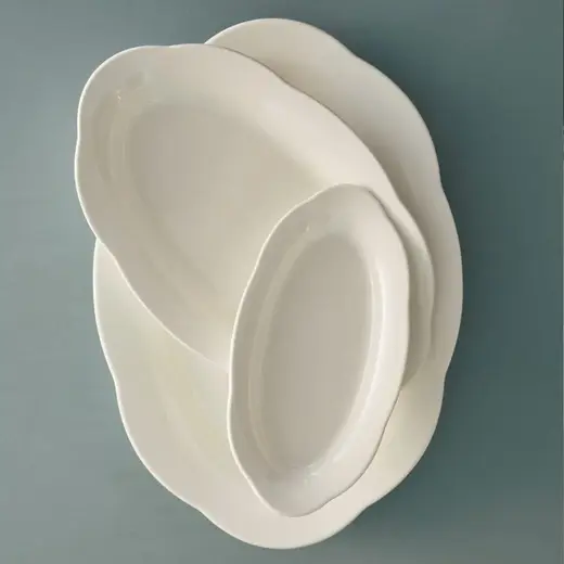 Блюдо овальное глубокое, Serax, Silhouette by Sergio Herman, h 2.2 см, l 18.5 см, b 10 см