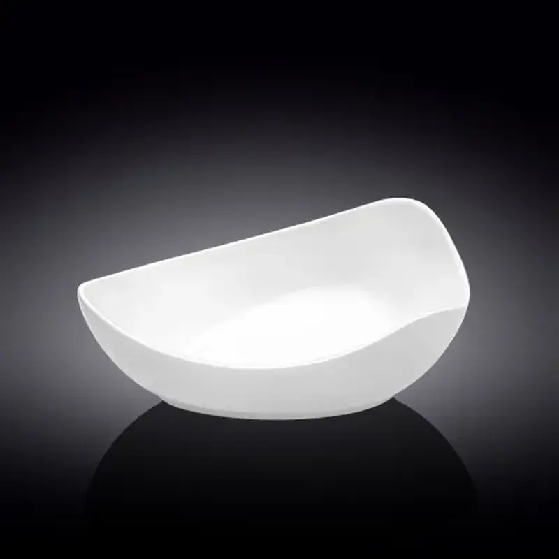 Салатник треугольный, Wilmax, 240*240 мм 900 мл h=75 мм