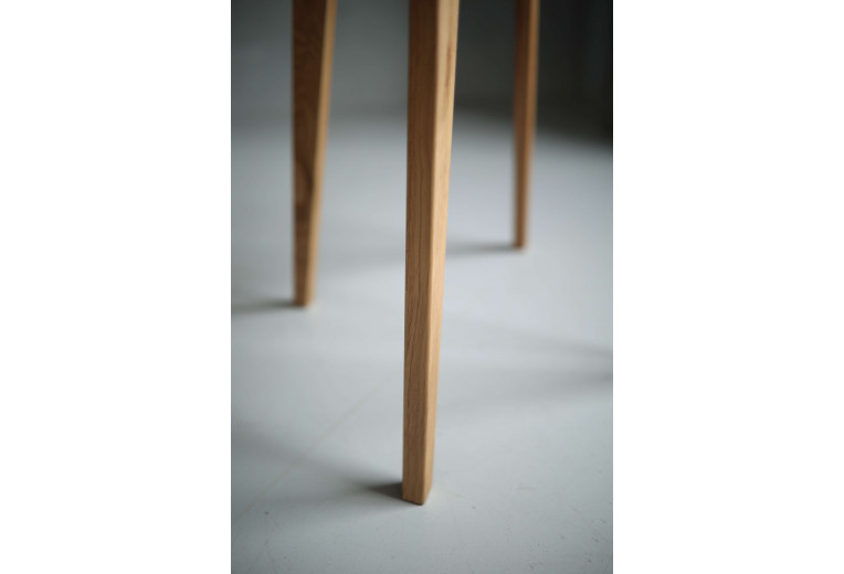 Стол круглый с деревянными ножками, цвет натуральный дуб, Дикий лес, 75х75 см