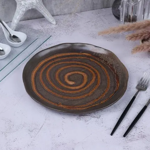 Тарелка, P.L. Proff Cuisine, Dark Brown Lava lines Frutti di Mare, d 27 см h2,5 см