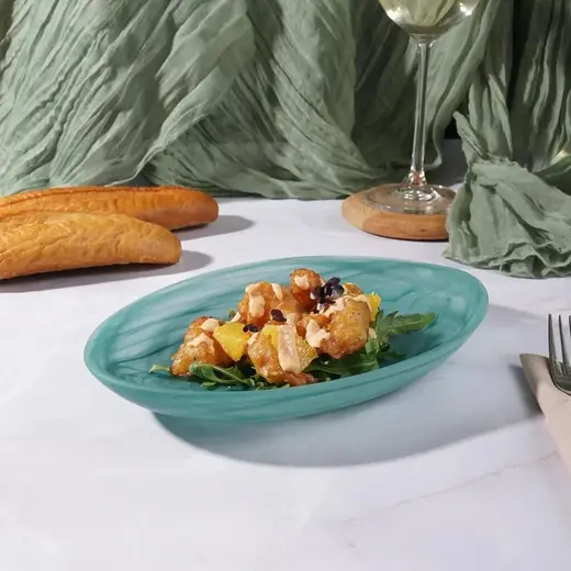 Тарелка овальная P.L. Proff Cuisine Green Sky 24*17*2 см матовое стекло