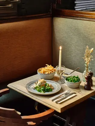 Bistro Vintage White