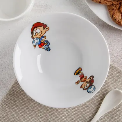 Юные футболисты