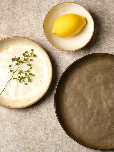 Тарелка с бортом, KUNSTWERK, Grasp, 17 x 3 см, бежевый