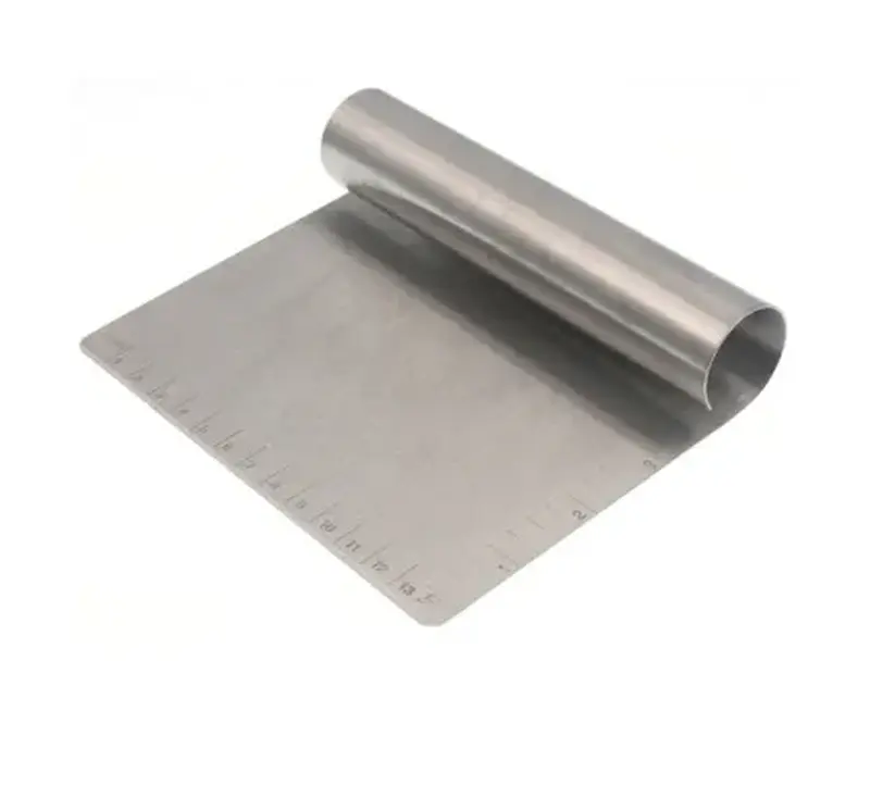 Скребок (разделитель для теста) h=12 см. раб.часть 15*8 см. нерж. со шкалой MGsteel /1/12/72/