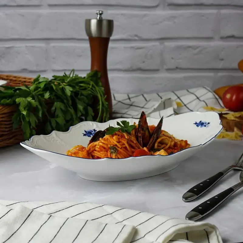 Блюдо овальное глубокоеP.L. Proff Cuisine Blue Flower 33,7*21*6,4 см 800 мл