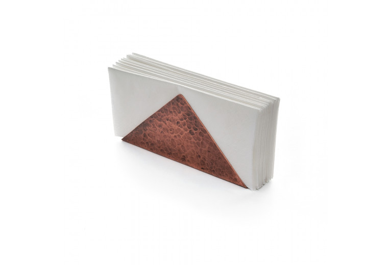 Салфетница медная треугольная, с чеканкой и патиной, GIBCO, 15х8 см